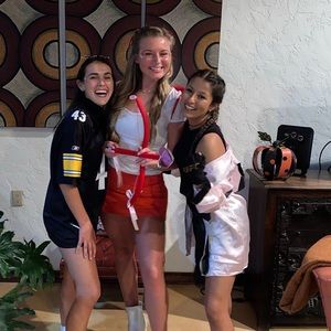 Meet your Posher, Heidi